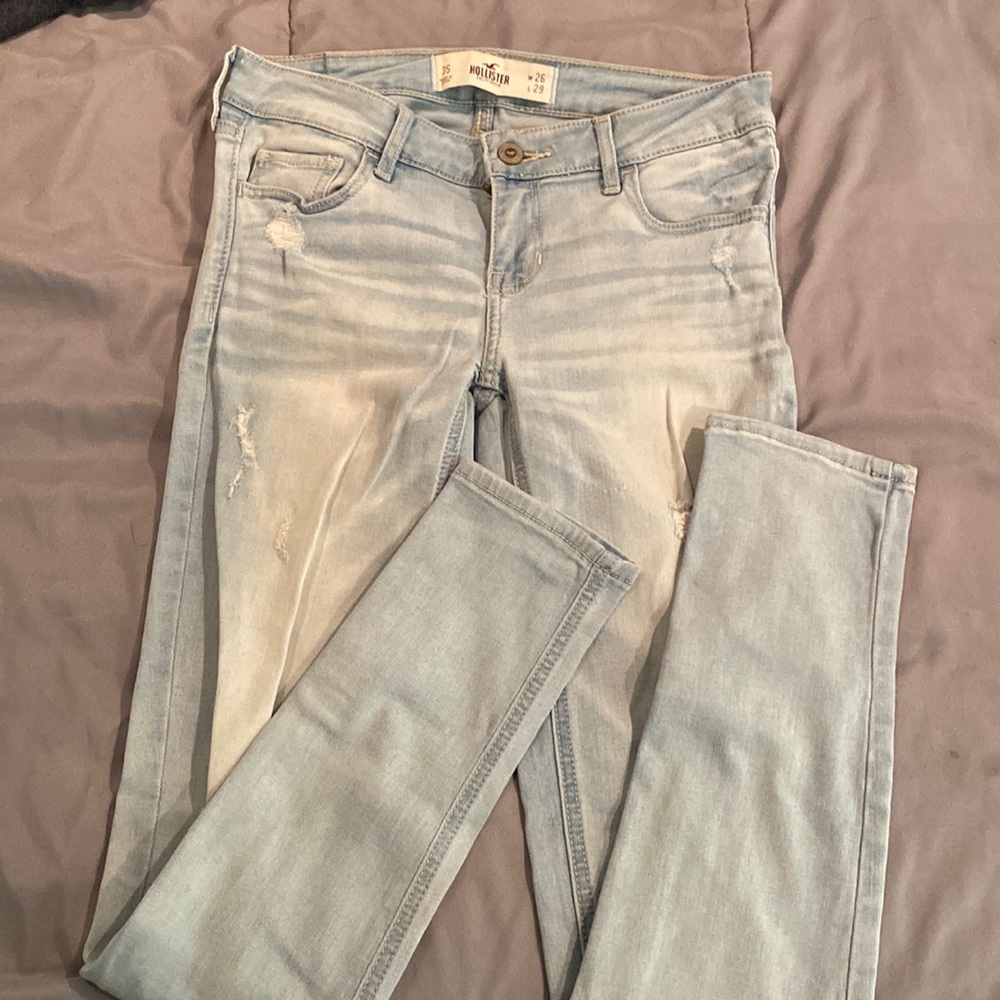 Hollister light wash skinny jeans
